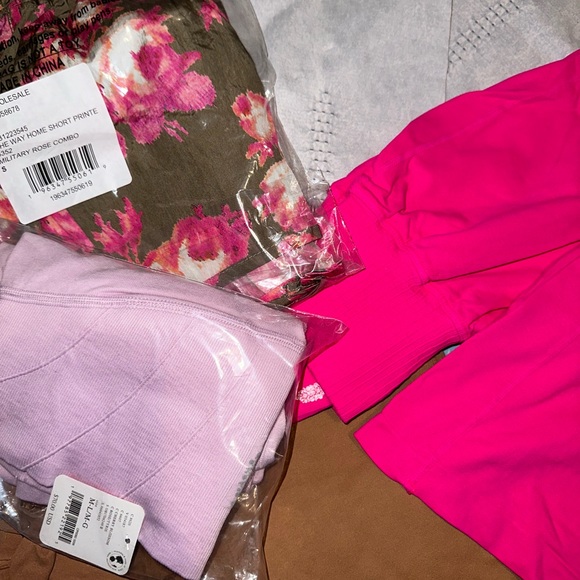 UPDATES — 👀NEW CLOSET WEEKLY PEEK 👀 Men’s & Women’s - NEW BRANDS & INVENTORY - Picture 15 of 17